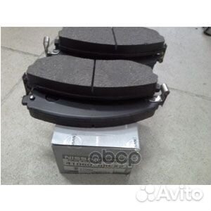 Колодки тормозные передние nissan 41060-89EX2