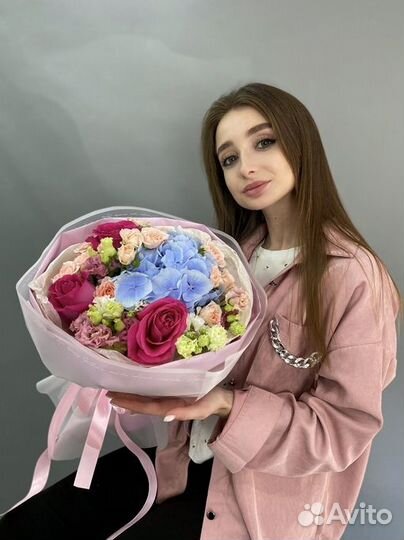 Сборный букет с гортензией