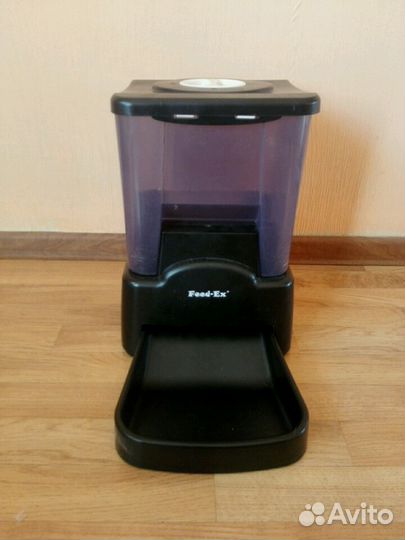 Автокормушка для кошек/собак мелких пород