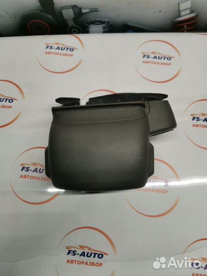 Кожух рулевой колонки Hyundai Tucson JM 2.0 G4GC