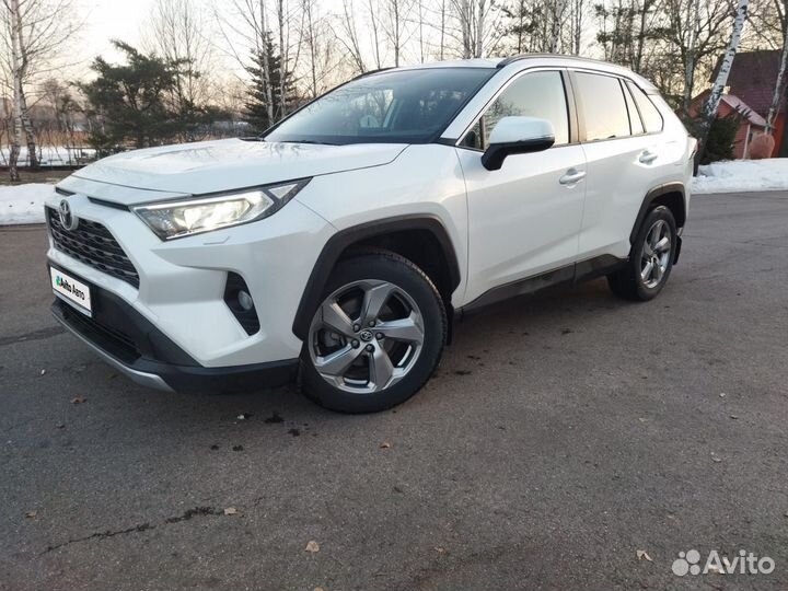 Toyota RAV4 2.0 CVT, 2021, 45 000 км