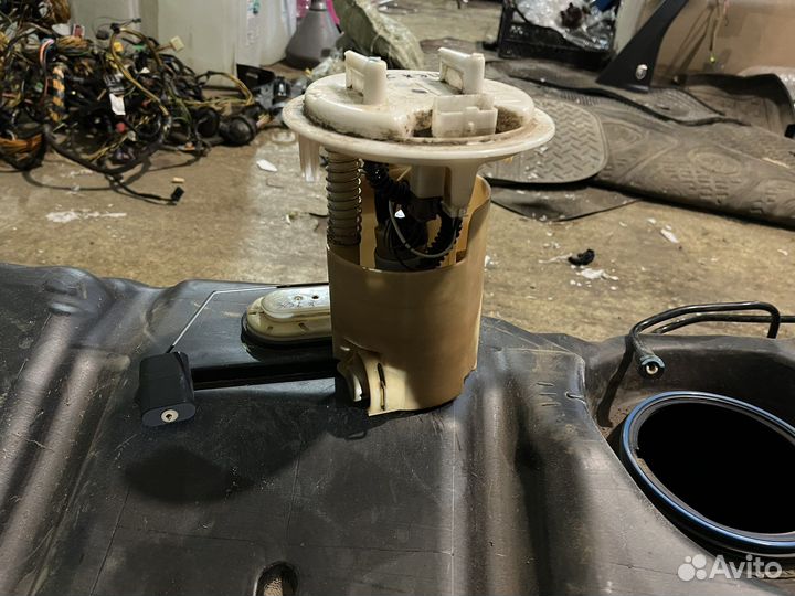 Peugeot 206 Топливный насос