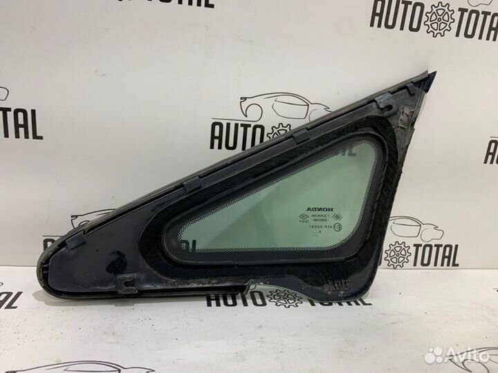 Стекло кузовное переднее правое Honda Civic 4D
