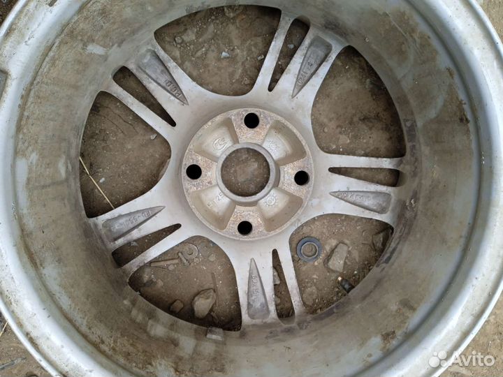 Литые диски r 15.4х100