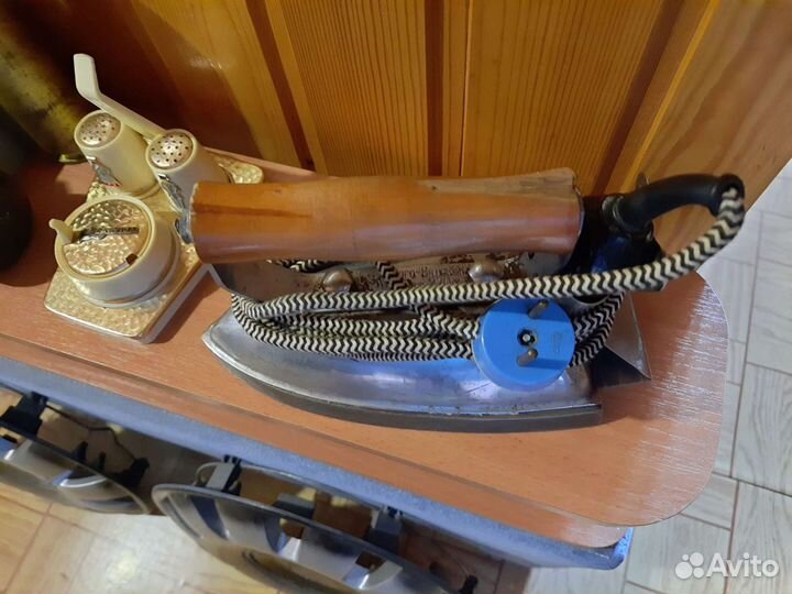 Утюг 1964 год, рабочий