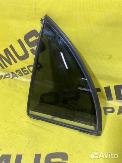 Форточка двери задняя левая Kia Rio седан A5D 2001