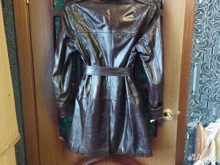 Кожаный плащ женский