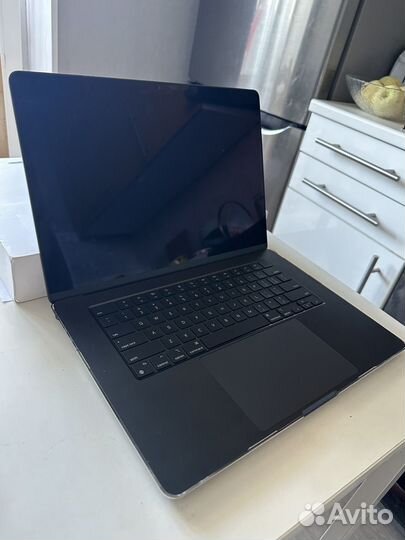 Macbook air 15 m2 256