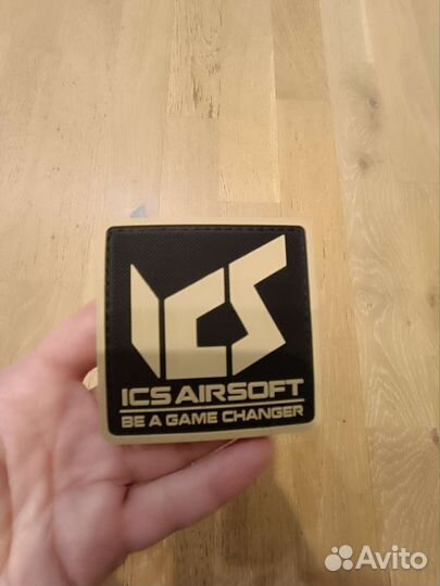 Нашивка на липучке