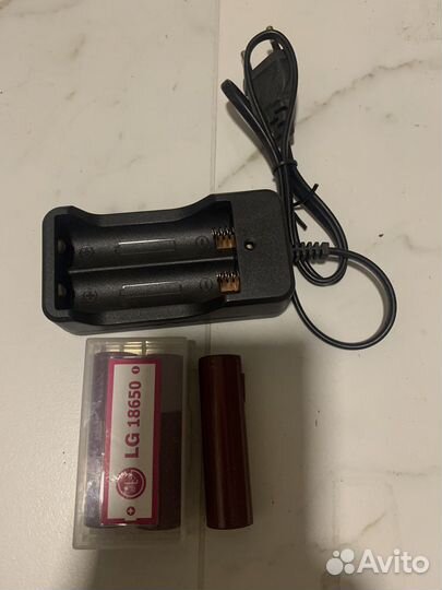 Зарядное устройство для аккумуляторов 18650