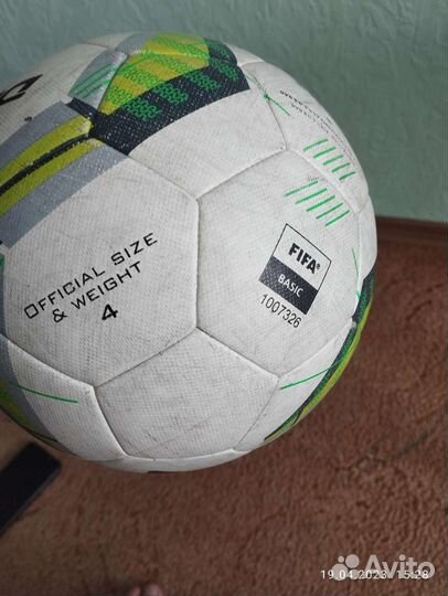 Футбольный мяч размер 4