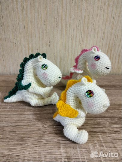 Вязаный дракончик