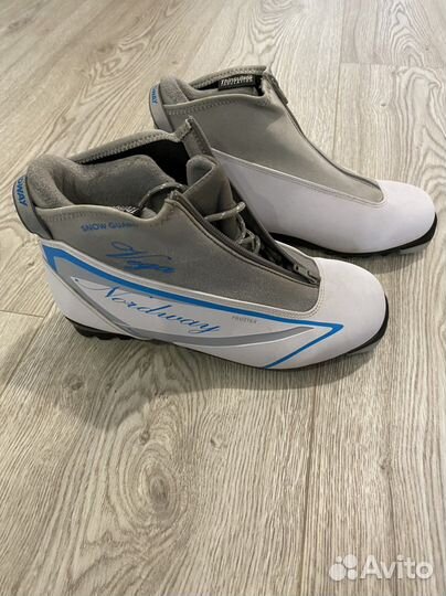 Лыжные женские ботинки Nordway Vega 40