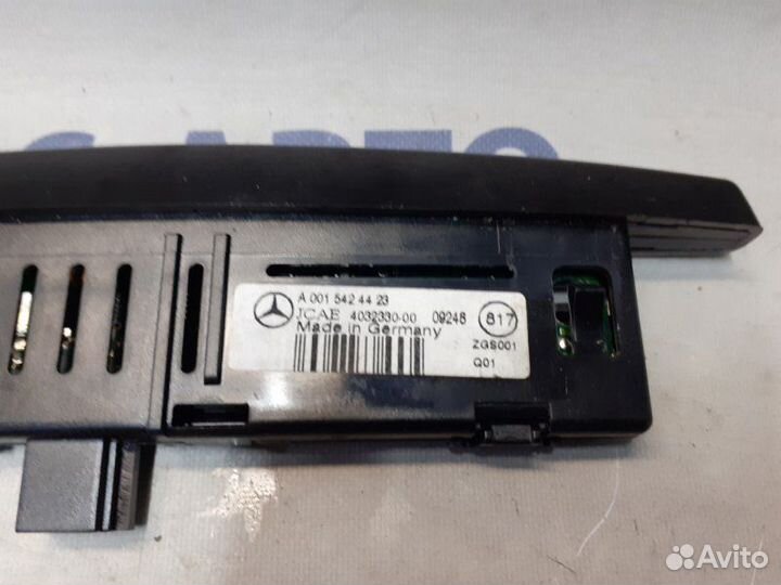 Дисплей парктроника передний Mercedes-Benz E-Class