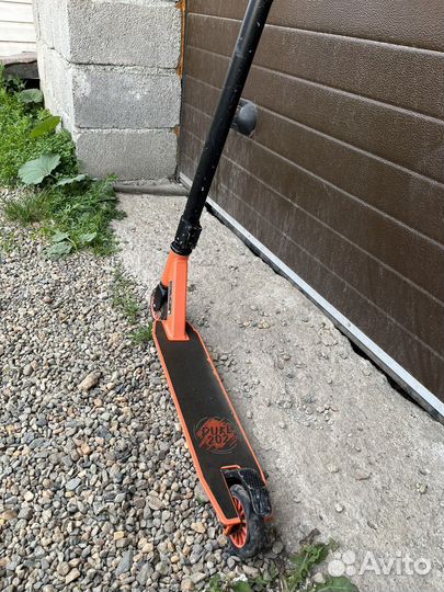 Трюковой самокат