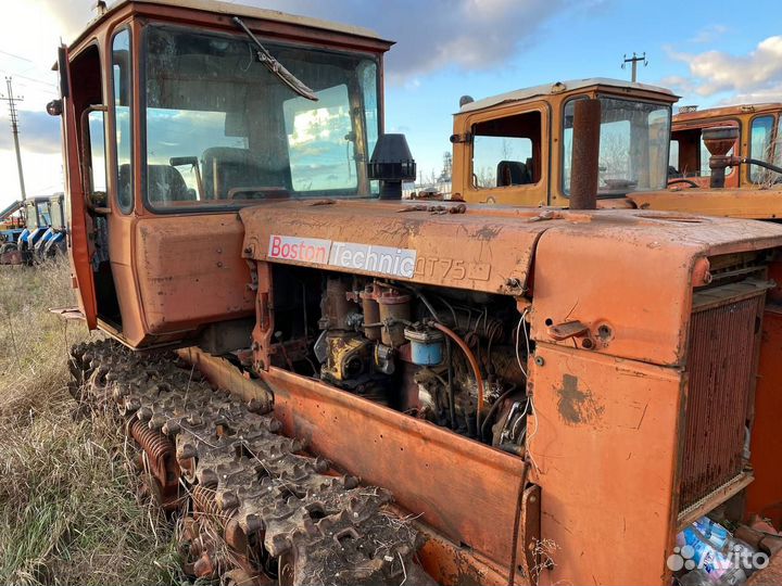 Трактор ВгТЗ ДТ-75, 1985