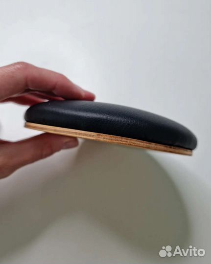 Подставка под локоть для мастера маникюра