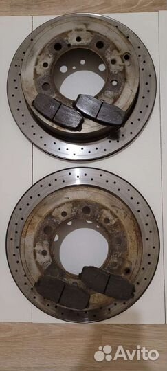 Тормозные диски Toyota Land Cruiser 200