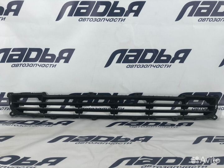 Решетка бампера 21704 нижняя