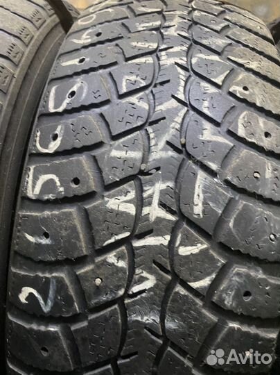 Marshal I'Zen Ice King KW21 215/65 R16 99V