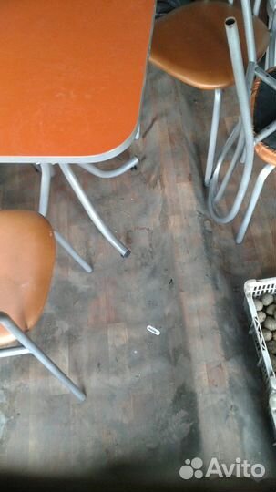 Столы стулья