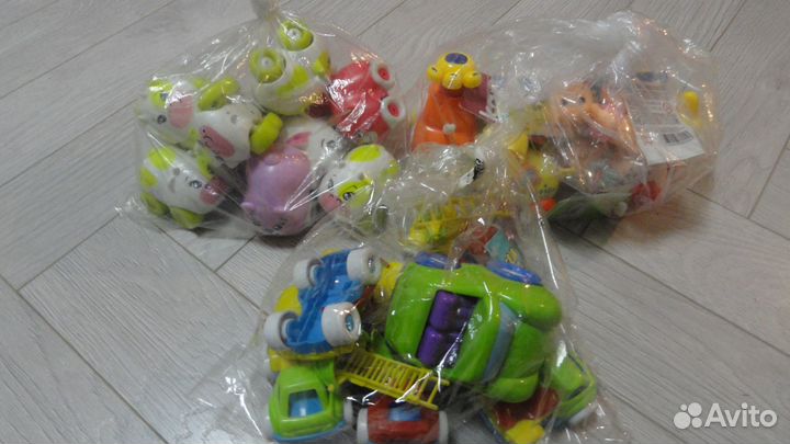 Машинки простые, инерционные и заводные