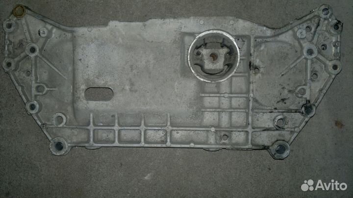 Audi/VW/Skoda Балка подмоторная 1K0199369G