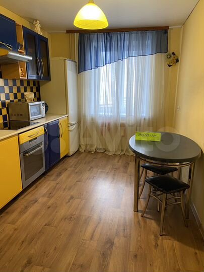 2-к. квартира, 72 м², 4/16 эт.