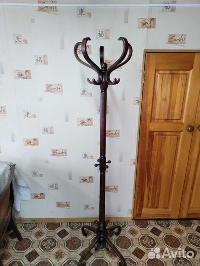 Вешалка напольная