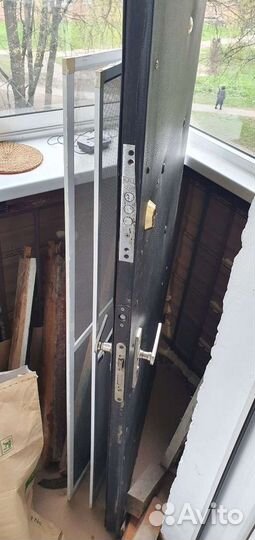 Входная дверь