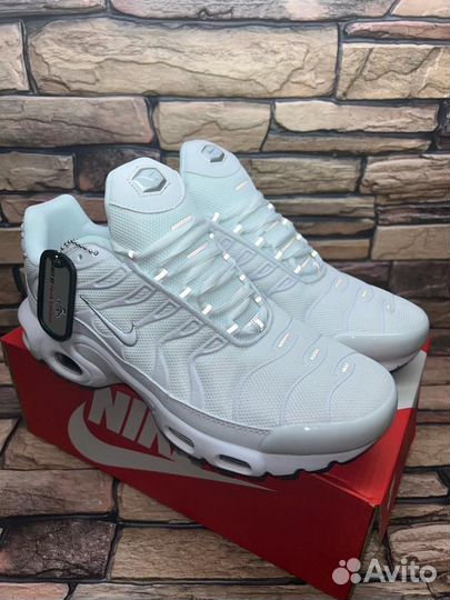 Кроссовки Nike air max tn plus white 42 размер