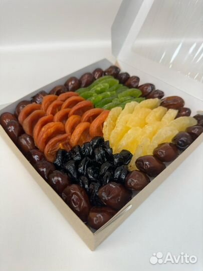 Подарочный набор из сухофруктов