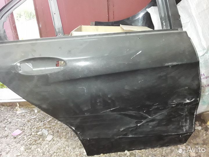 Дверь задняя правая на Мерседес W205