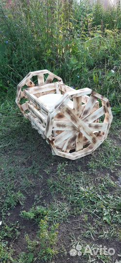 Подставка для цветов, вазон тележка