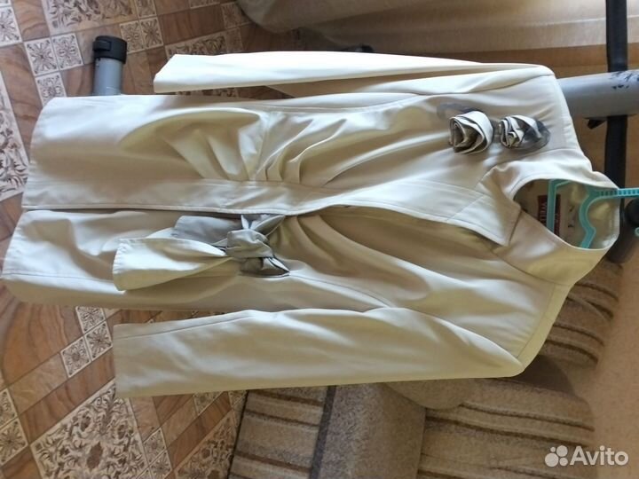 Плащ женский