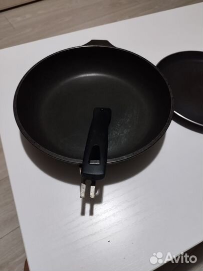 Сковорода глубокая и блинница