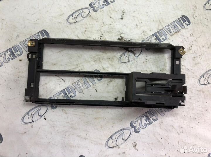 Рамка магнитолы bmw e 34