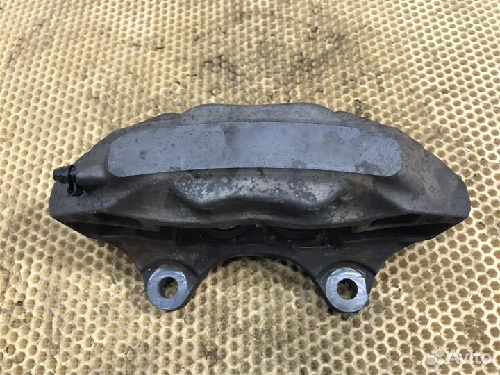 Суппорт передний правый VW Touareg GP (7LA,7L6,7L