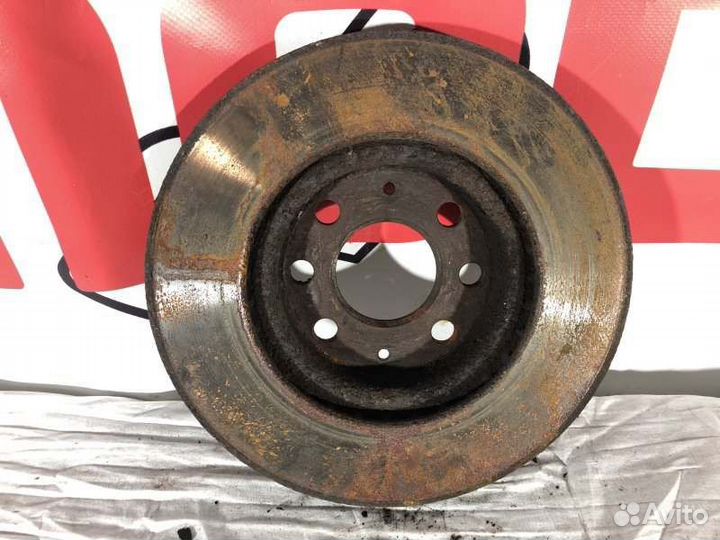 Диск тормозной передний правый Opel Corsa D