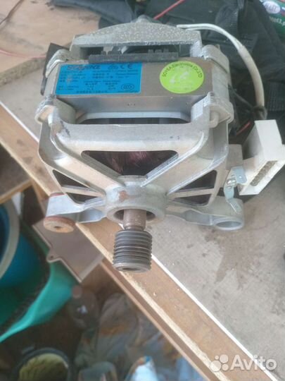 Двигататель стиральной машины