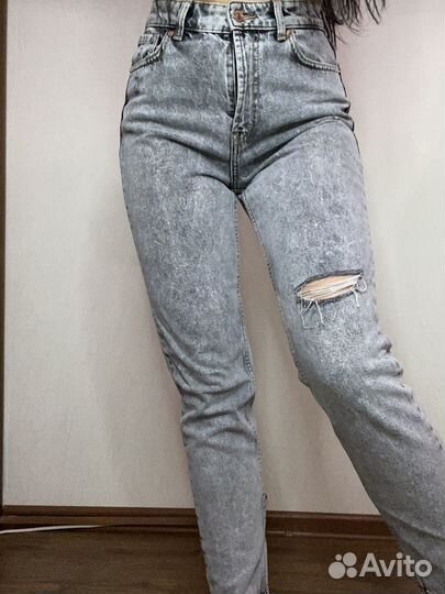 Джинсы bershka