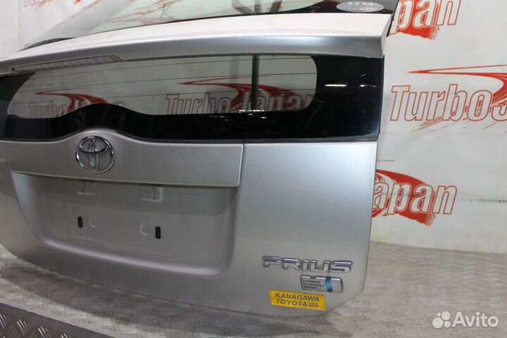 Крышка багажника с камерой Toyota Prius 20 NHW20