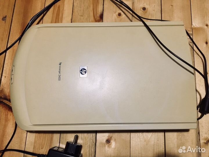 Сканер HP Scanjet 2400