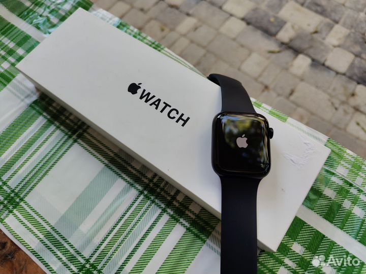 Apple watch SE gen 2 44mm