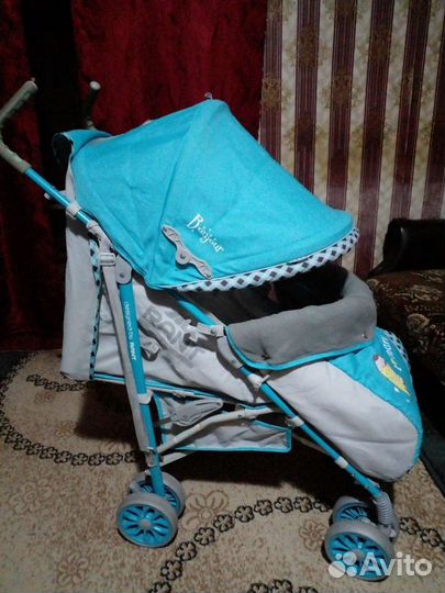 Коляска прогулочная