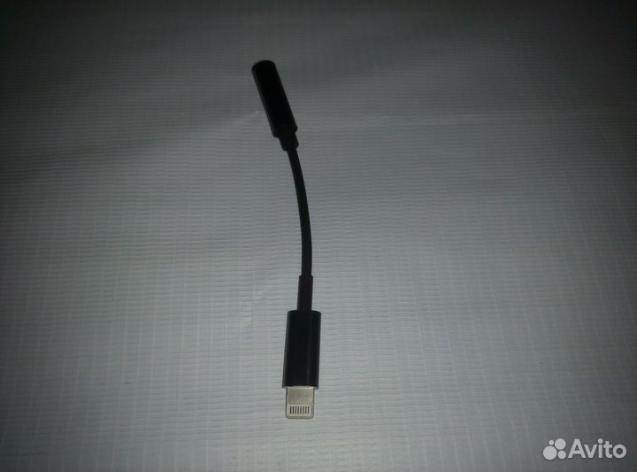 Кабель-переходник на iPhone для наушников Jack 3.5