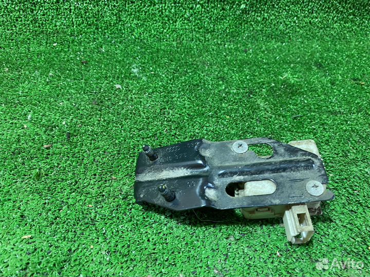 Активатор замка багажника Audi TT 8N