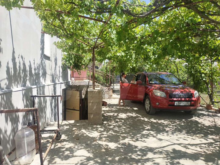 Коттедж 360 м² на участке 10 сот.