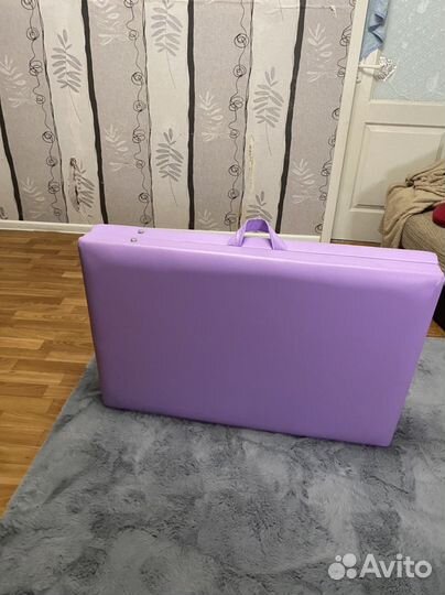 Массажная кушетка