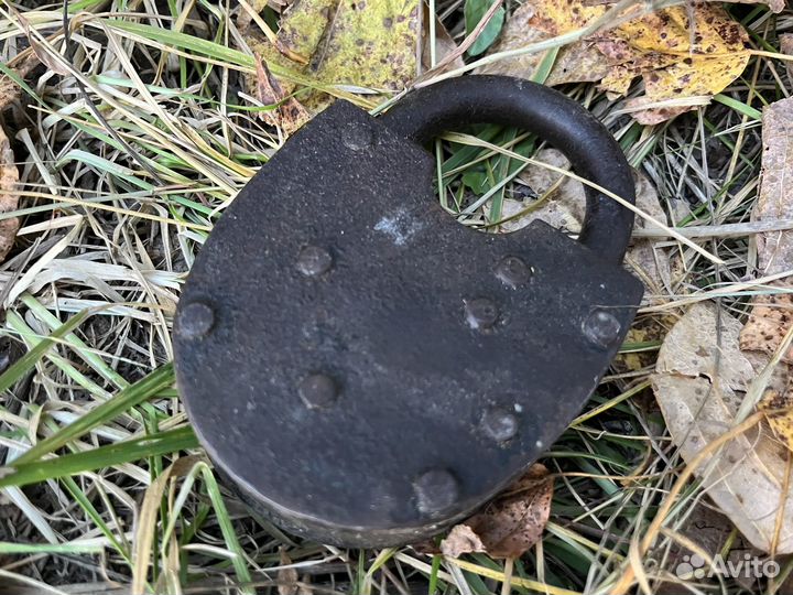 Замок старинный навесной